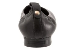 Gia -Classic Shoe Corner 3010 00749 2252 060 5