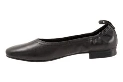 Gia -Classic Shoe Corner 3010 00749 2252 060 8