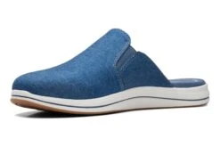 Clarks Breeze Shore -Classic Shoe Corner 3110 00135 1649 075 4 c6a979c2 82ba 4859 bf92 9bdc807b20b2
