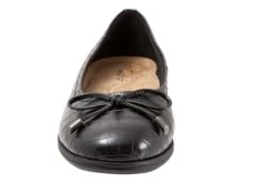 Dellis -Classic Shoe Corner 3510 00749 2054 466 5