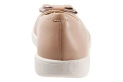 Avery -Classic Shoe Corner T2202 130 back